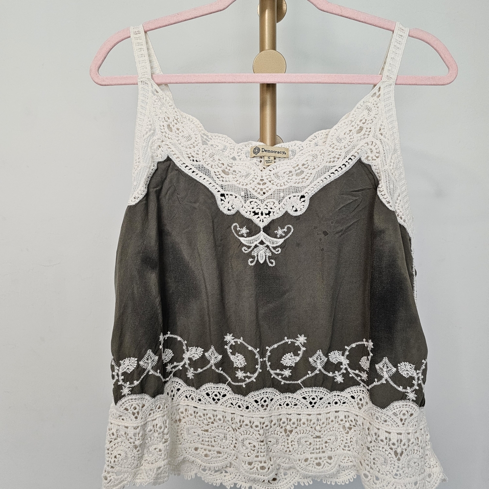 Democracy Olive Green Camisole with Cream Lace Accents SZ Small